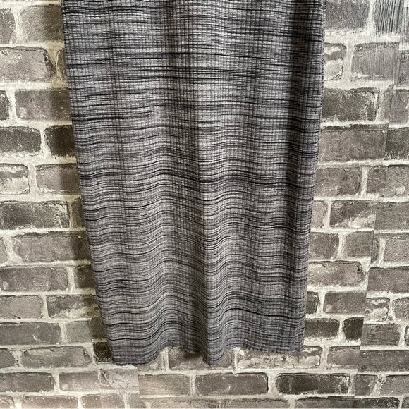 REFORMATION Jeans Perry Charcoal Stretchy Midi Dress Short Sleeve Lettuce Hem - Picture 4 of 10